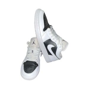 10N9/ Jordan Air Jordan 1 Low White Black Low Top Men's Athletic Sneakers